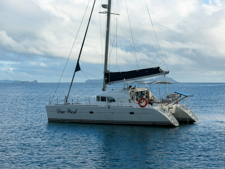 _0004_Portland Roads - Whitsundays - Boat Hire - Luxury-093